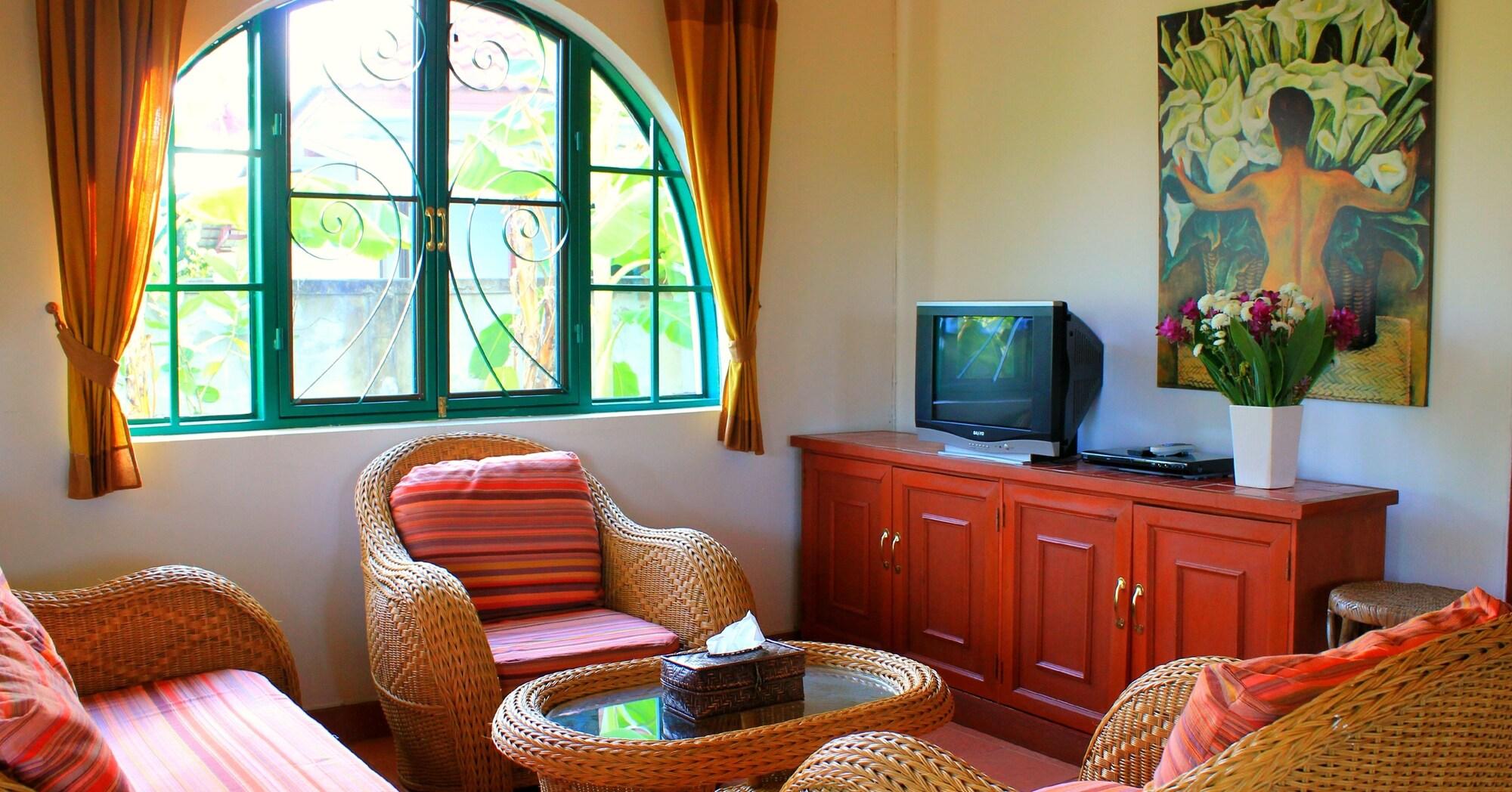 Secret Garden Chiangmai Hotel San Kamphaeng Bagian luar foto