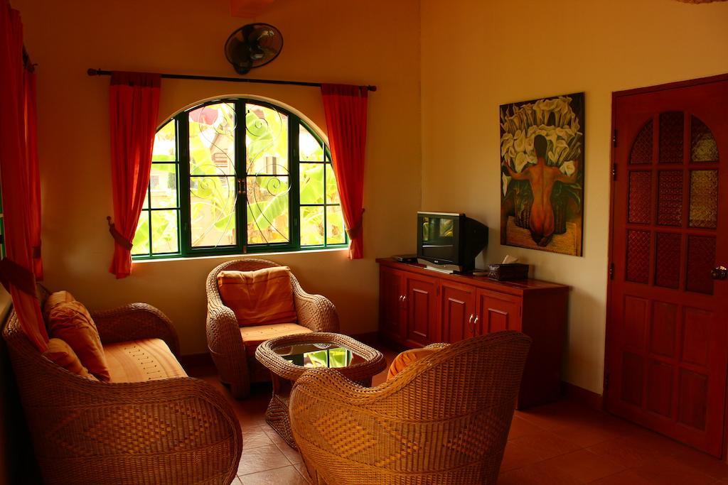 Secret Garden Chiangmai Hotel San Kamphaeng Bagian luar foto