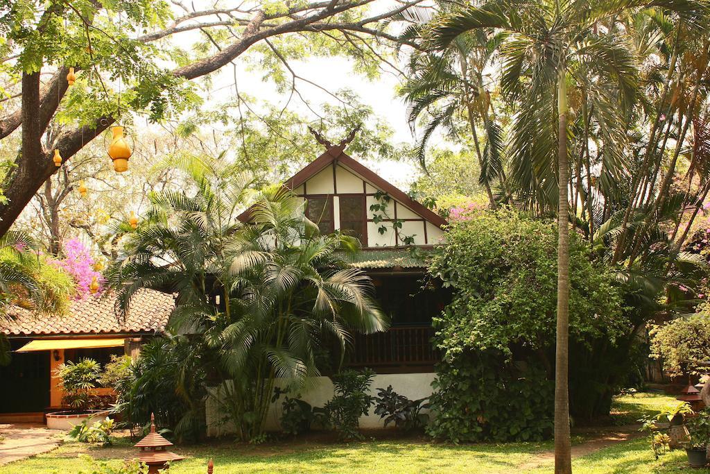 Secret Garden Chiangmai Hotel San Kamphaeng Bagian luar foto
